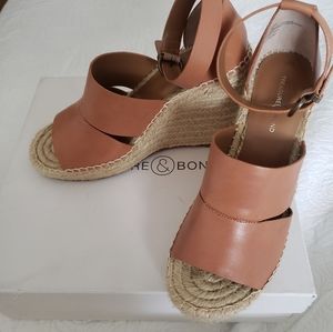 TREASURE & BOND Sannibel Wedge Sandal